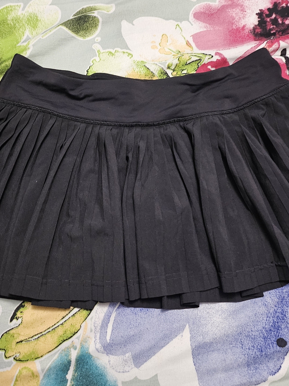 lululemon athletica Black Pleated Skater Skirt